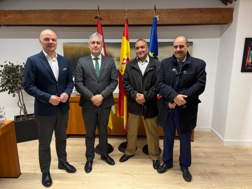 El consejero de Cultura, Turismo, Deporte y Juventud del Gobierno de La Rioja se reúne con el Ministro de Cultura de la República Saharaui | Sahara Press Service (SPS)