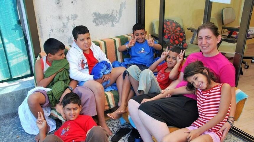 56cb61b0-e72b-4da2-9d5f-e27c3c68796d_16-9-aspect-ratio_default_0_x1601y333 Elixabet Eizagirre, responsable de ‘Oporrak Bakean’: “Cualquier familia puede acoger a los niños y niñas saharauis, solo hace falta tener tiempo y ganas” – Noticias de Gipuzkoa