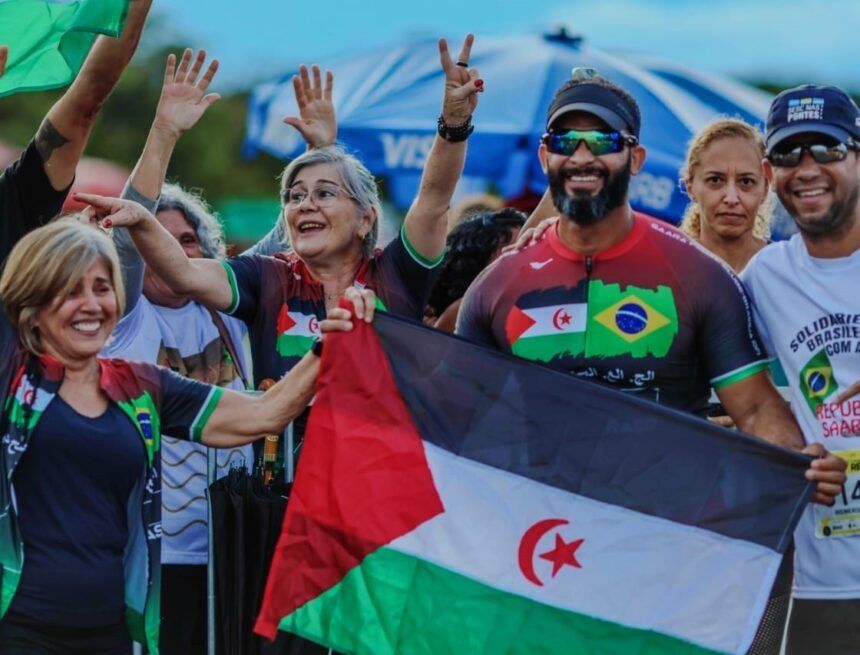 BRASIL / dos activistas cariocas corren en solidaridad con la causa saharaui | Sahara Press Service (SPS)