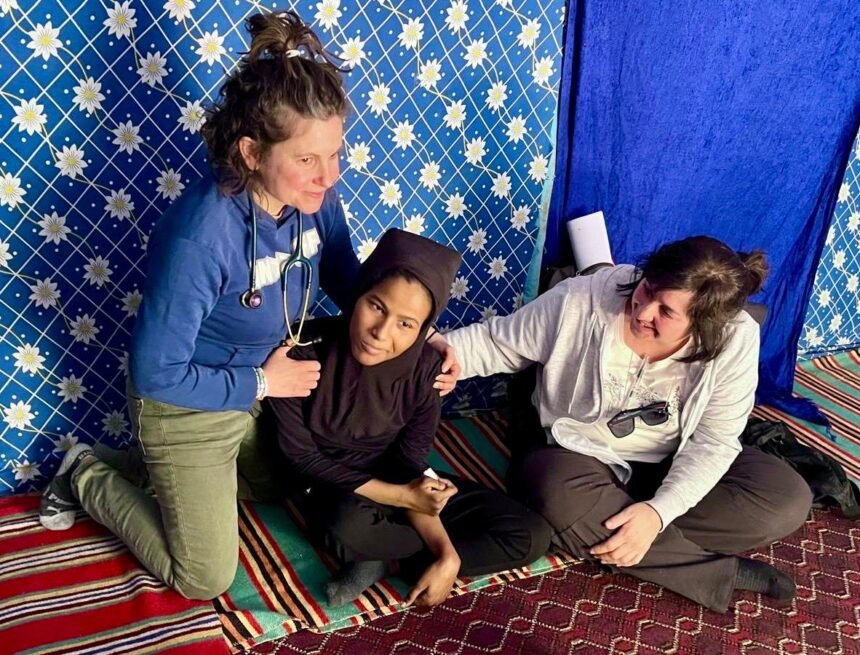 LA RIOJA | Las doctoras que regresan a las jaimas en el desierto