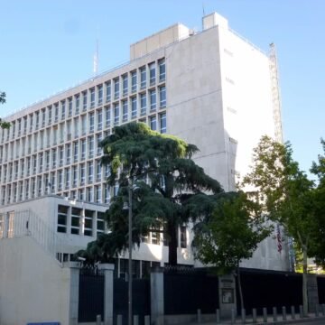 Madrid_-_Embajada_de_Estados_Unidos Les États-Unis organisent à Madrid une rencontre entre le Maroc et le Front Polisario sous l’ombre du plan d’autonomie – Carlos C. García