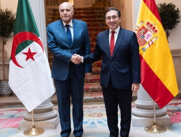 Albares admite ahora que Argelia es “un socio estratégico y fiable” tras la crisis provocada por el giro en el Sáhara y su alineamiento con Marruecos