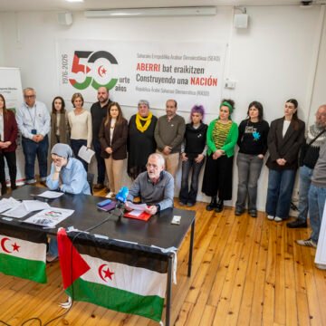 Organizaciones vascas denuncian la actitud «claudicante” de los gobiernos de España en el Sáhara Occidental | Contramutis