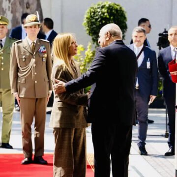 La prensa francesa señala el retroceso de Francia en Argelia frente a España e Italia