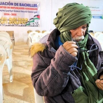 Pueblo Saharaui | Escuela Simón Bolívar. Entrevista al director Habib Bulahe – Vocesenlucha