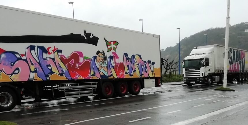 Caravana solidaria vasca reúne cerca de 50 toneladas de ayuda para los campamentos de refugiados saharauis